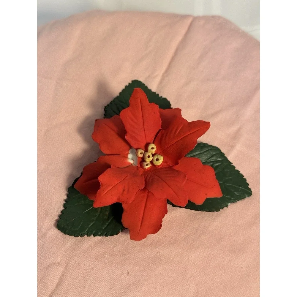 Capodimonte Flower Red Poinsettia Italy Porcelain Napoleon Pre-owned